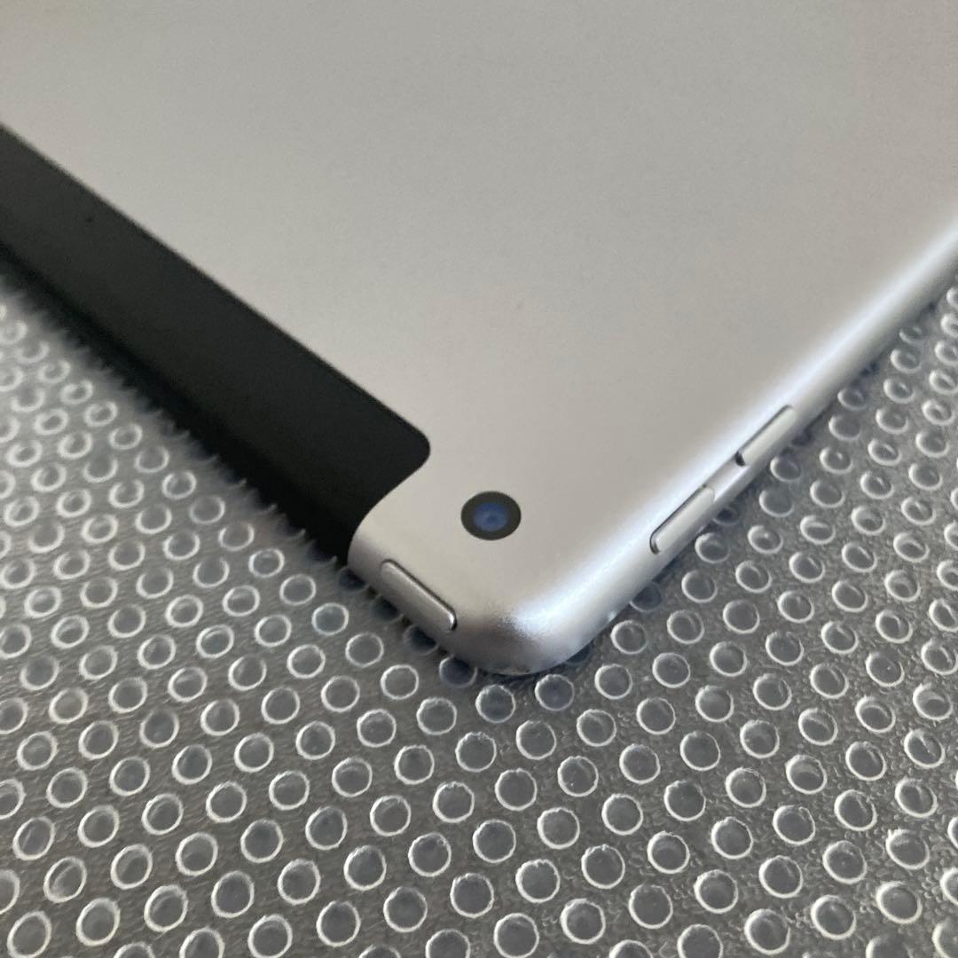 4088【早い者勝ち】電池最良好☆iPad6 第6世代 32GB SIMフリー☆