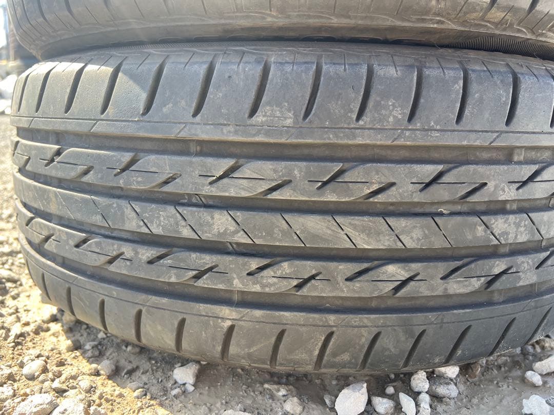 ブリヂストン　ネクストリー　225/45r18 20年製　8部山　バリ山