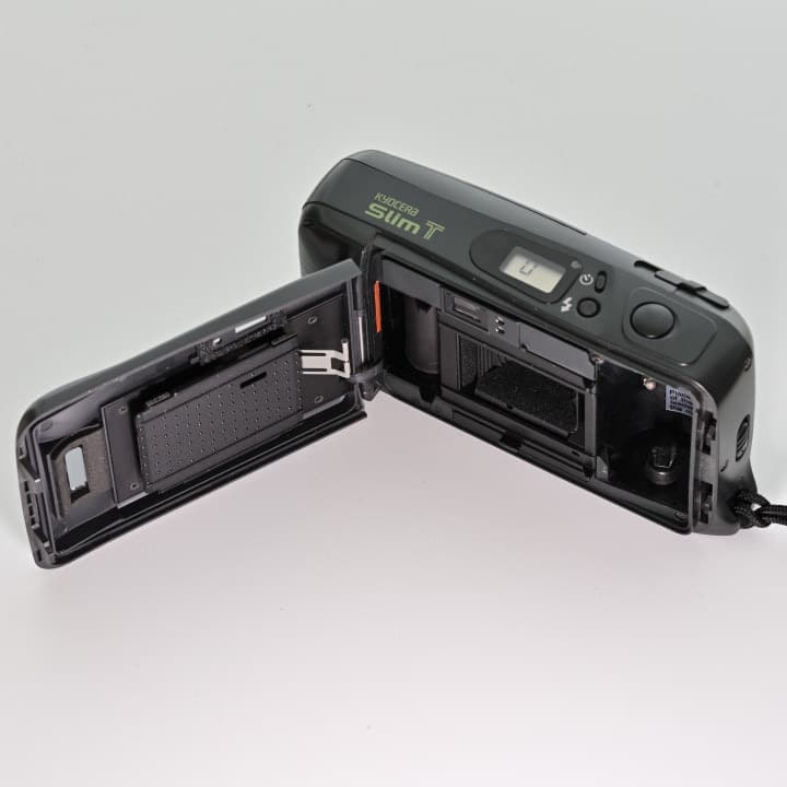 フィルムカメラ KYOCERA Slim T Carl Zeiss Tessar 35mm