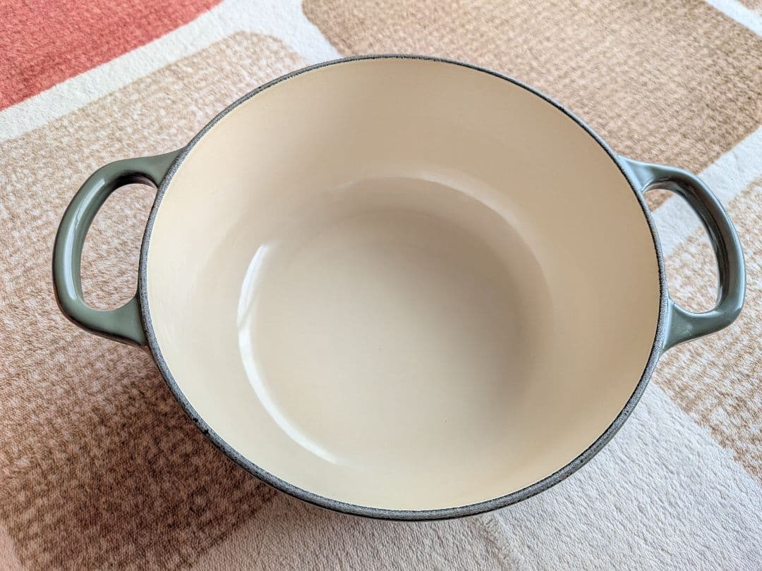 ☆お値引中☆【美品】　ルクルーゼ　ココットロンド　20cm 　タイム