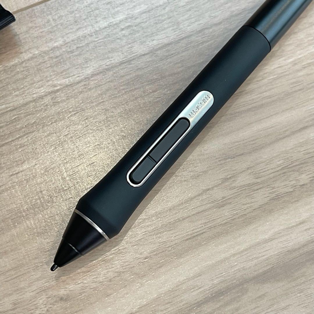 美品　Wacom Cintiq 16 FHD DTK1660 ワコム　液タブ