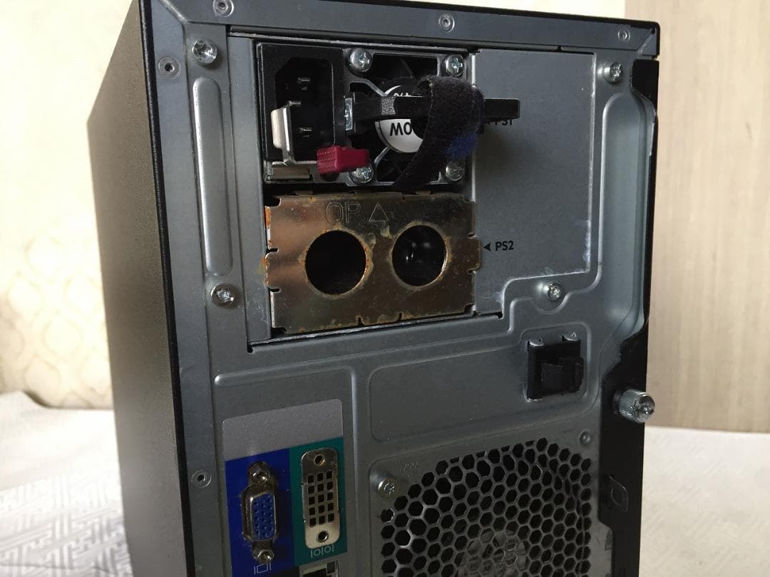 HPE ProLiant ML30 Gen10 サーバー