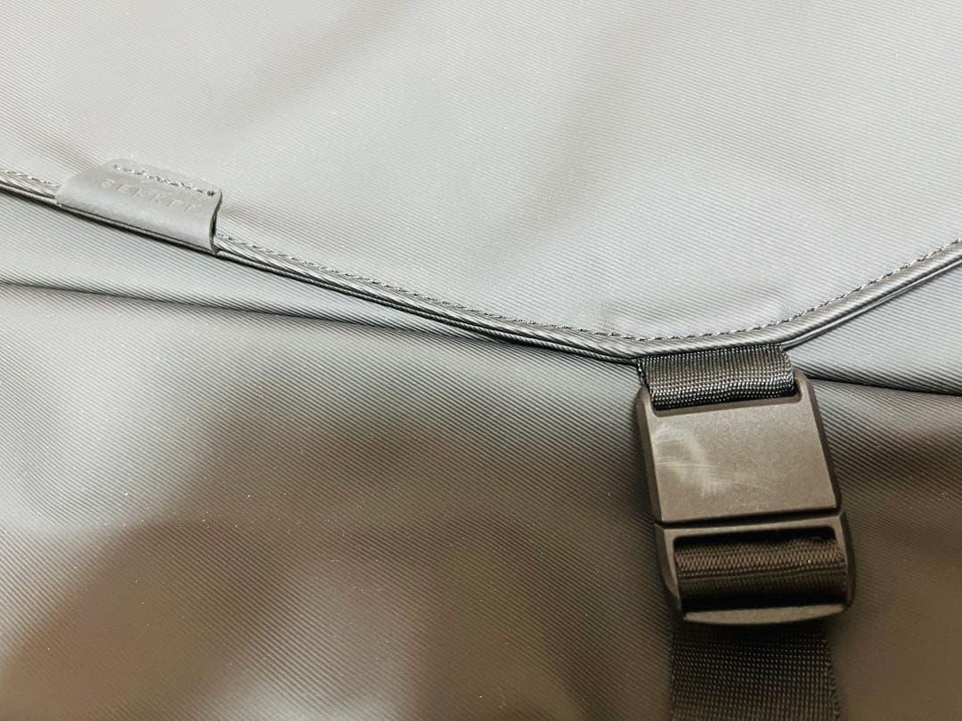 拡張できるスリングバッグ SEKKEI