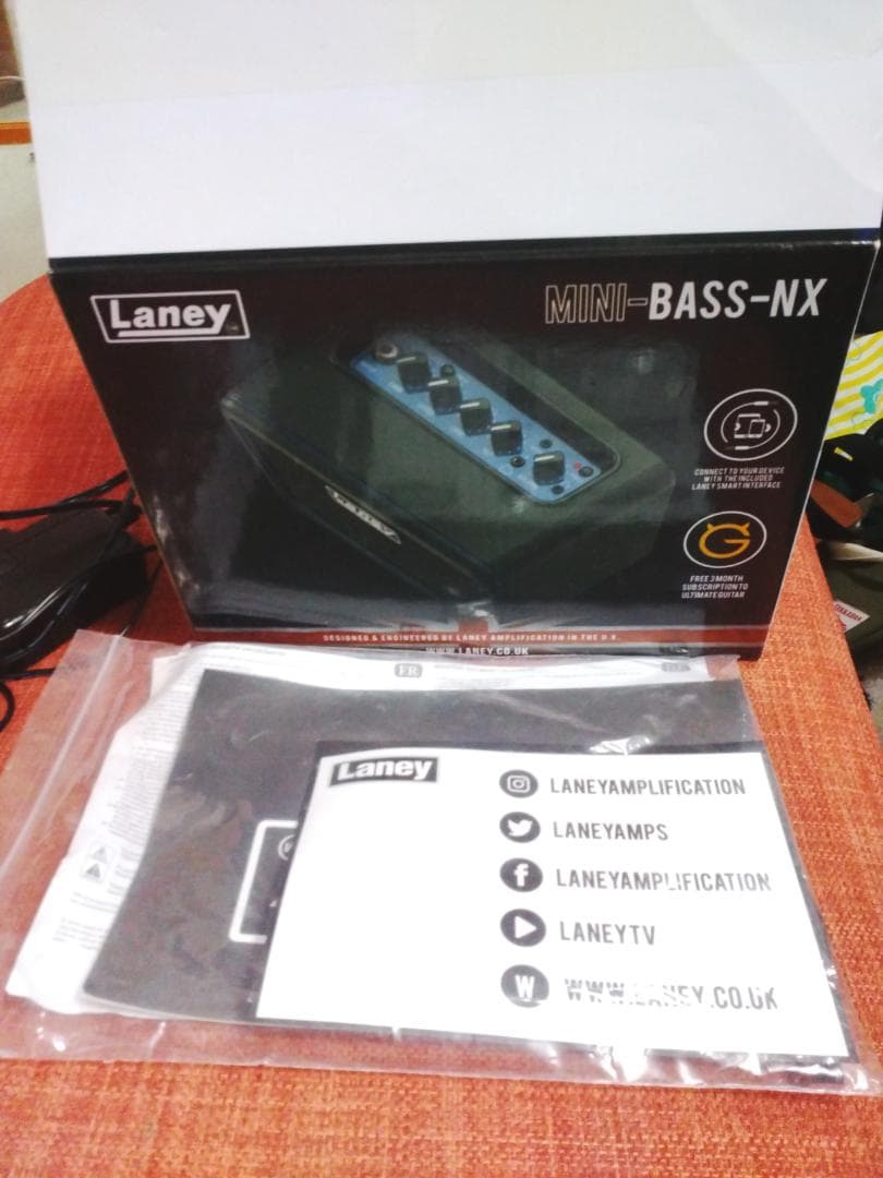 Laney ( レイニー ) 　Mini-Bass NX 電池駆動ベースアンプ
