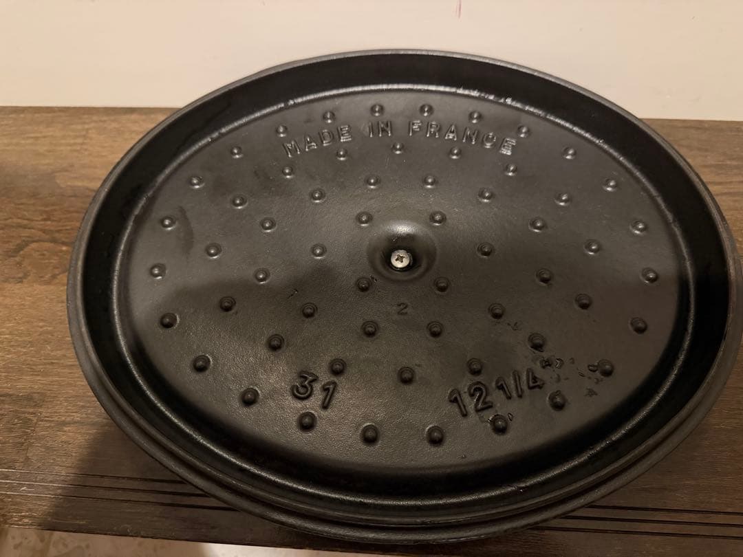 STAUB LA COCOTTE 両手鍋 31センチ　蓋付き