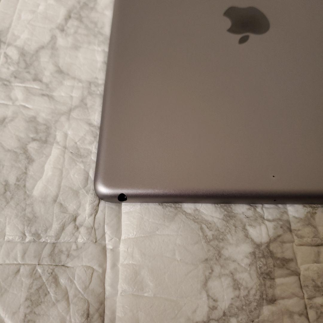 109 iPad 6世代 128GB Wi-Fi スペースグレイ