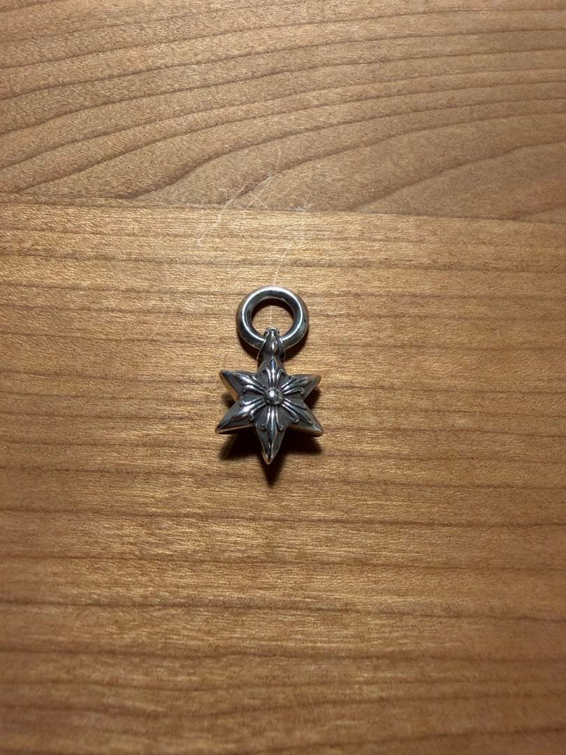 アクセサリー Chrome Hearts 6 Point Star Charm