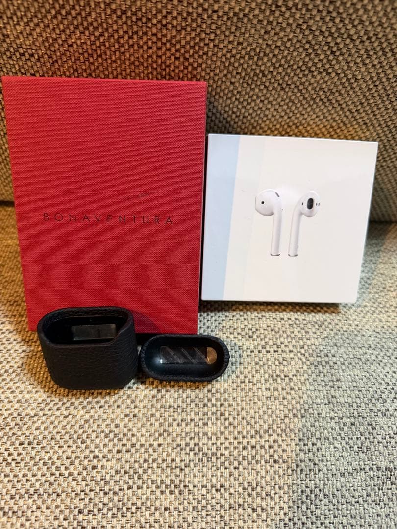 ひ*ね様 未開封 AirPods 第二世代MV7N2/Aボナベンチュラセット