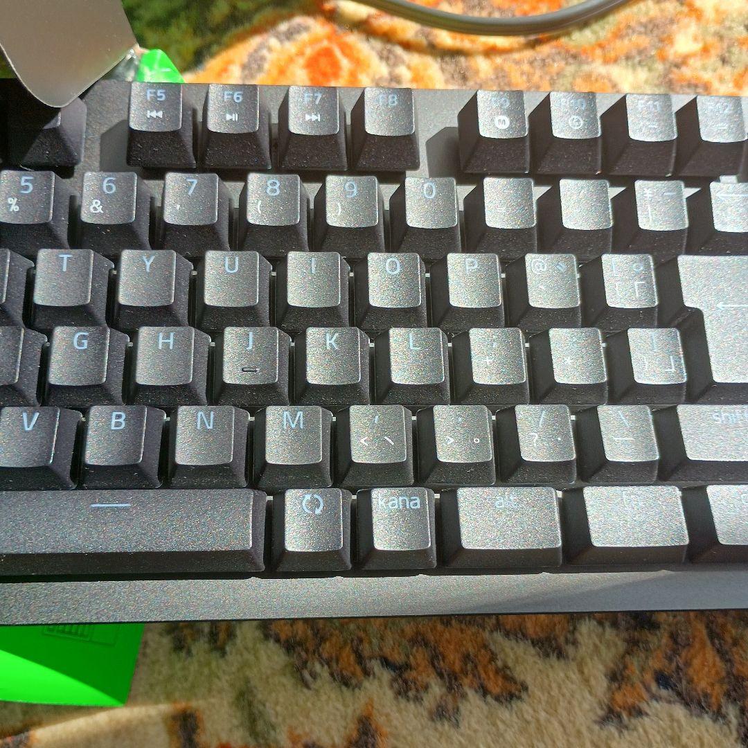 Razer HUNTSMAN V2 TENKEYLESS ゲーミングキーボード