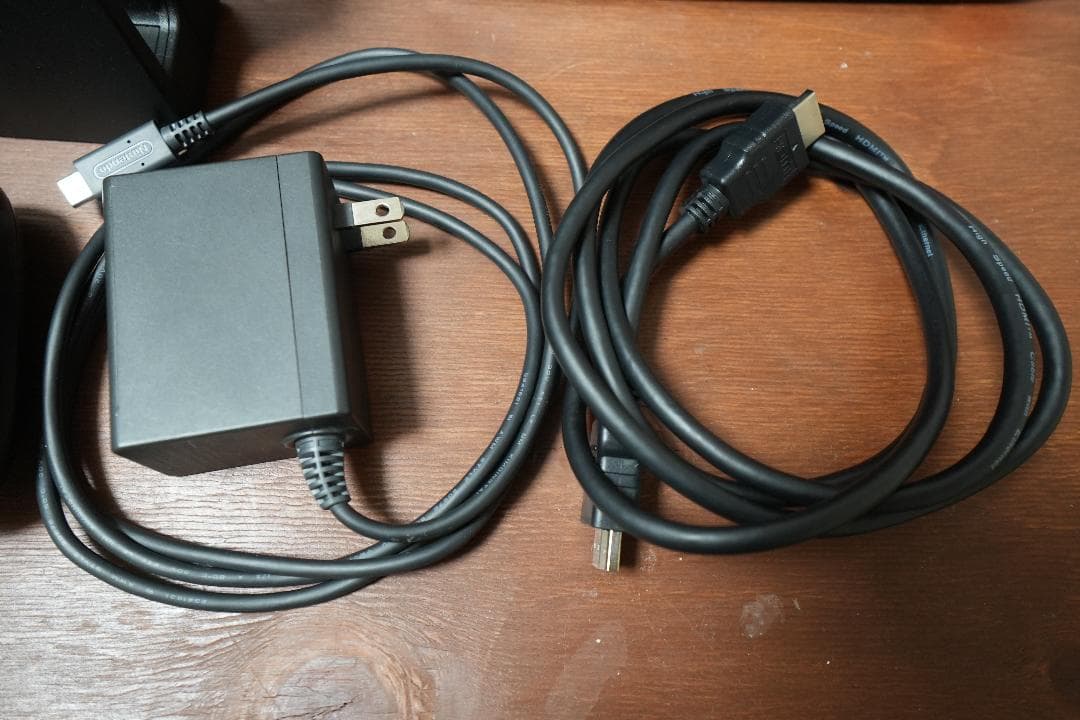 Nintendo Switch 本体 ネオンブルー/レッド 中古 本体ケース付き