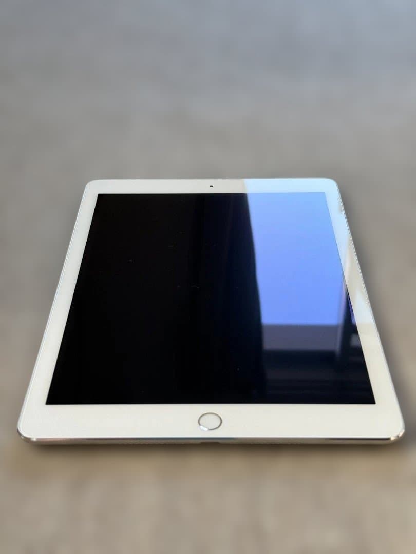iPad Air 2 WiFi 128Gb Silver（A1566）箱付き