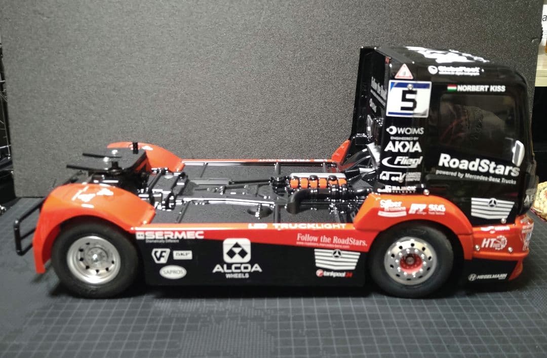 タミヤ1/14 メルセデス.ベンツ　アクトロスTT-01 TYPE-E メカ無し