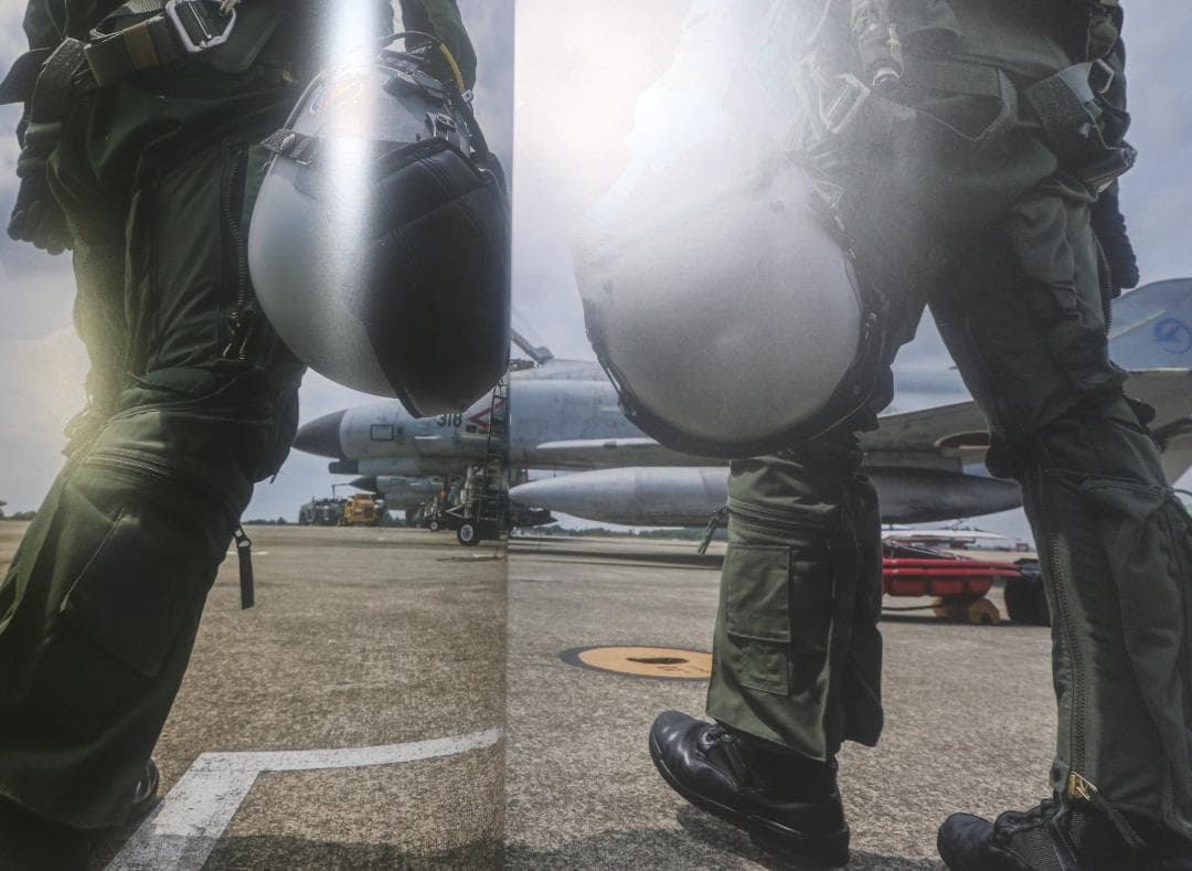 ホビージャパン　航空自衛隊Ｆ－４ファントムⅡ豪華写真集「PHOREVER」