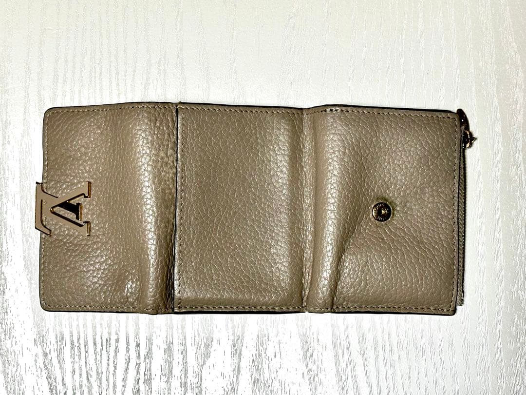 Louis Vuitton グレー 三つ折り財布