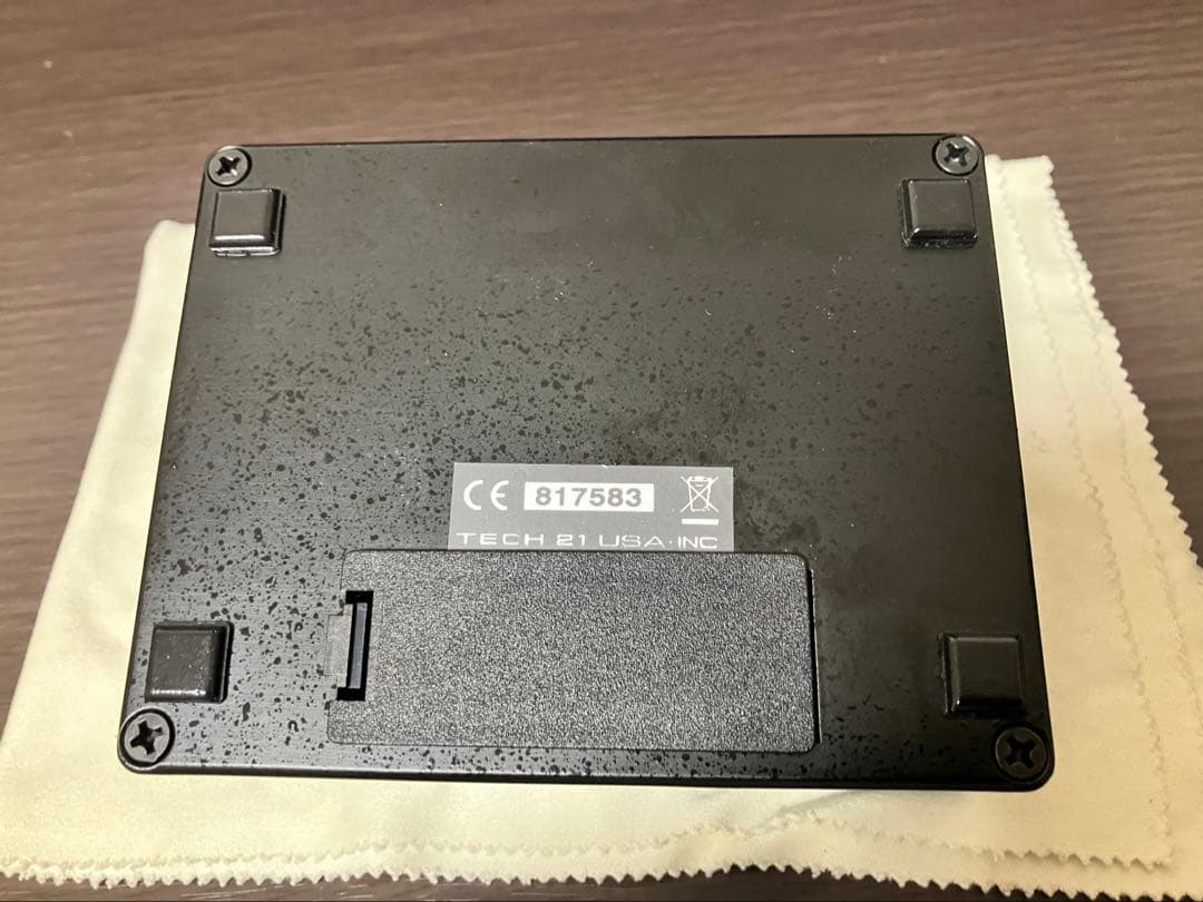 ベース TECH21 Sansamp Bass D DI V2