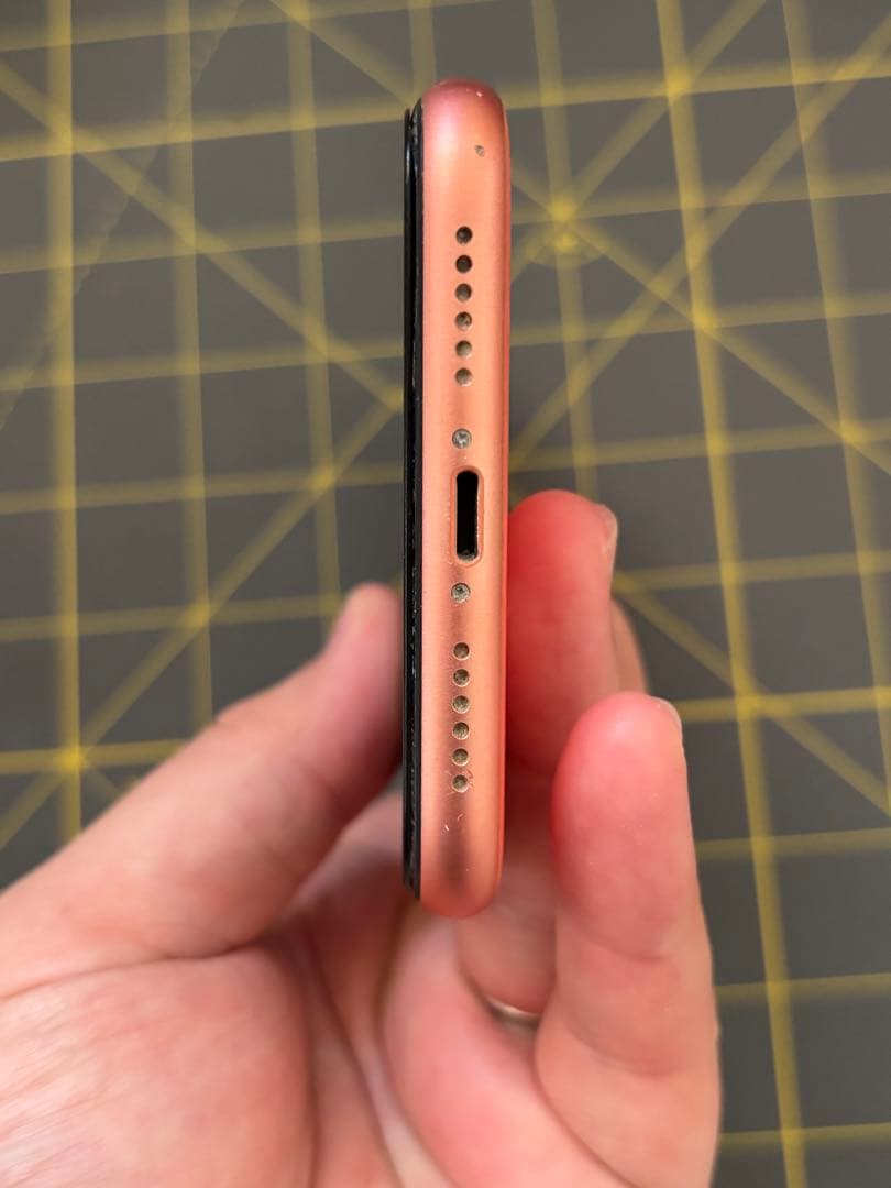 Apple iPhone XR オレンジ 画面ひびあり　ジャンク品