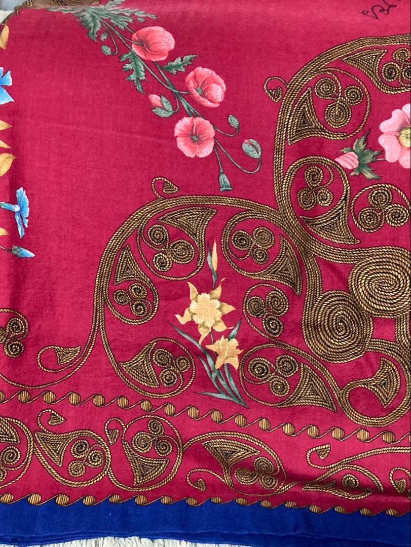 【美品】HERMES 花柄 カミシヤシルク 140 ショールストール エルメス