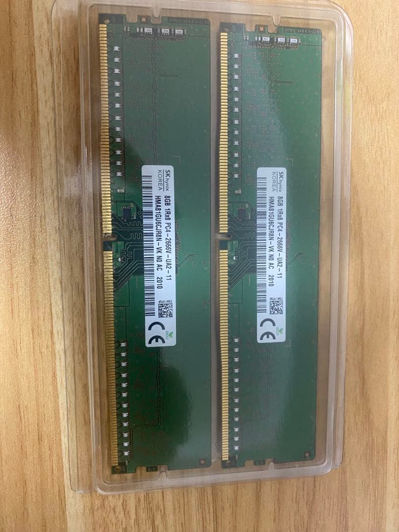 プ*っ様 8GB DDR4 2400MHz メモリー 2枚セット