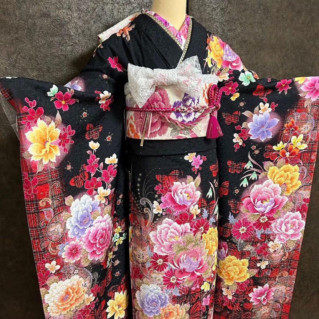 新品　オーダー仕立て　8点セット　正絹　振袖セット 黒　赤チェック　花柄　成人式