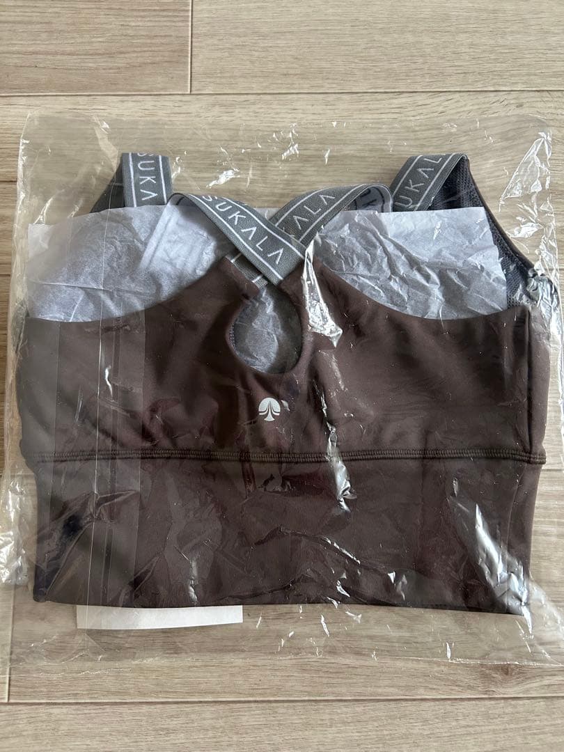 新品⭐︎未使用⭐︎SUKALAバッククロスロゴブラトップ