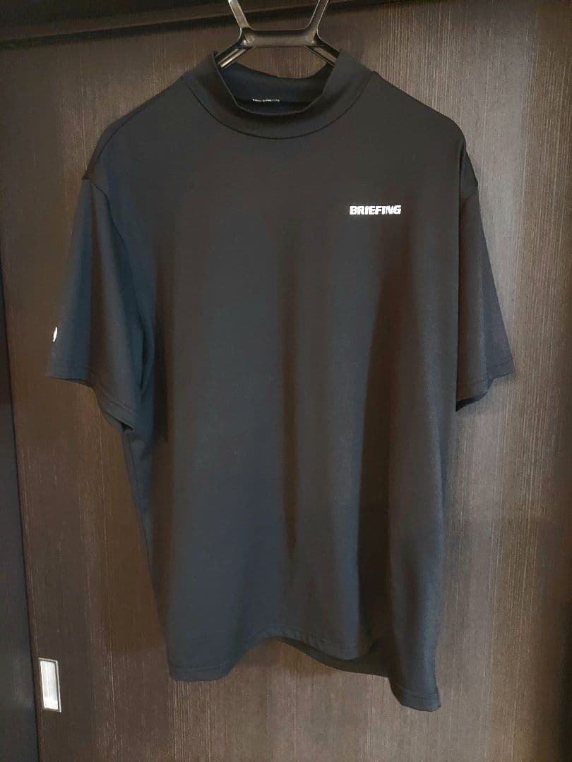 BRIEFING BACK LOGO LINE HIGH NECK モックネック