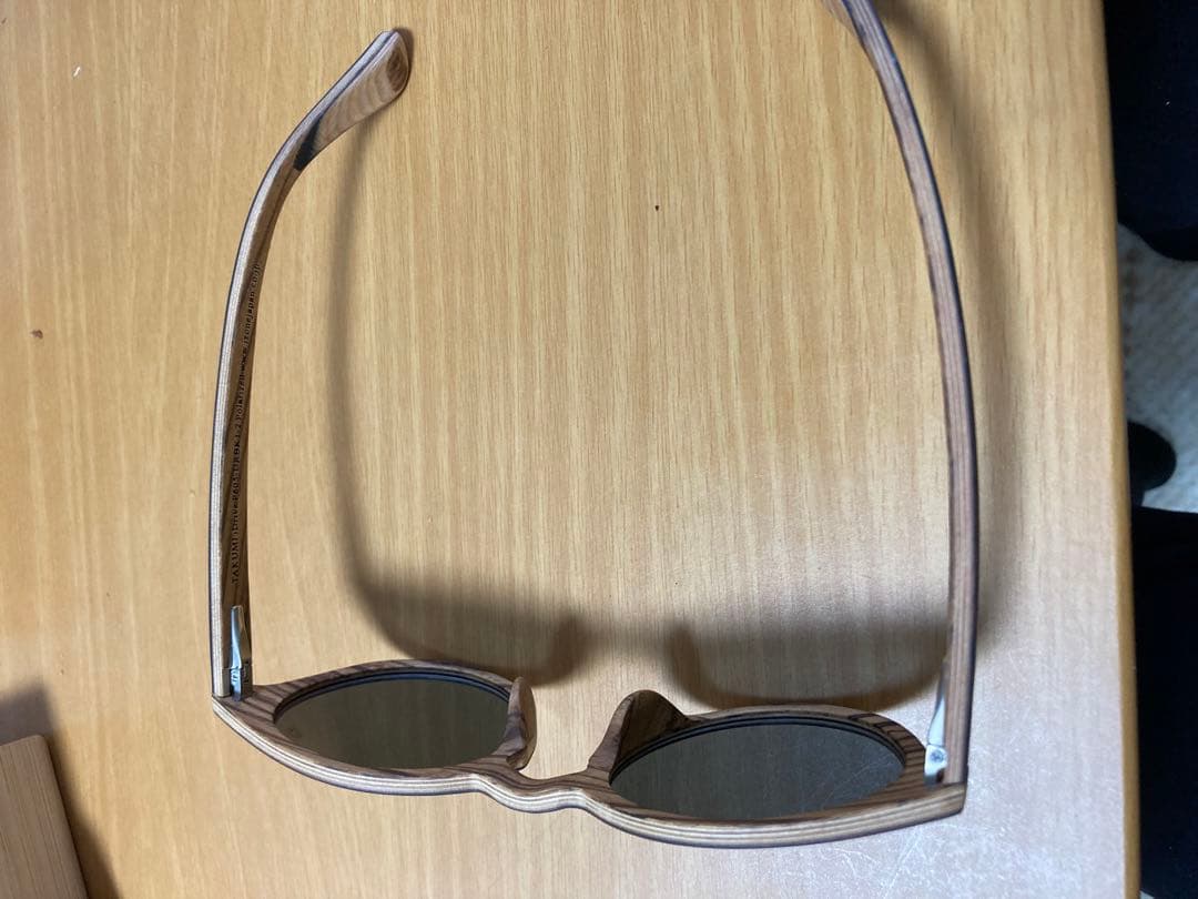 【値下】IZONE 木製フレーム　サングラス　新品