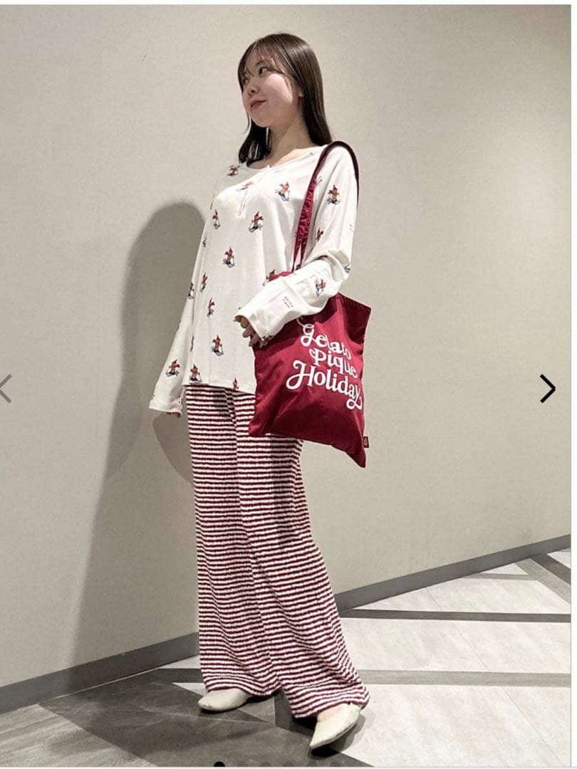 【新品未使用】ジェラートピケ♡HOLIDAY スキーベア柄ロンT アイボリー