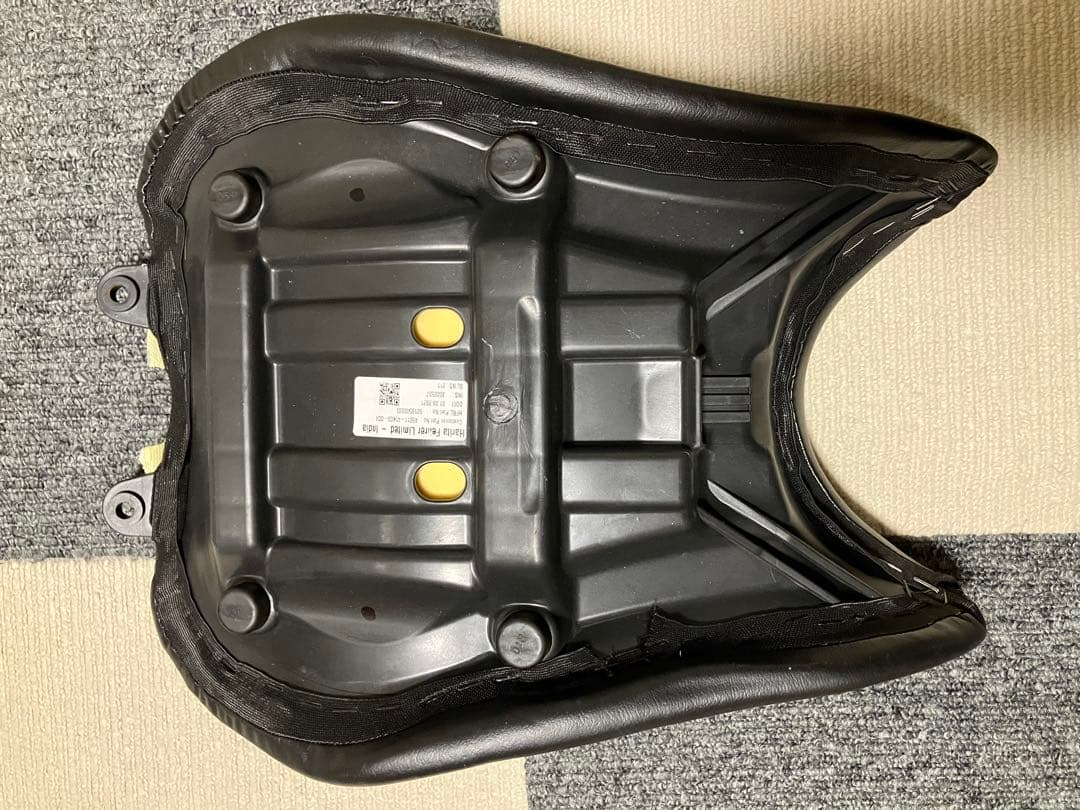 ジクサー250.sf250純正シート　 バイクシート