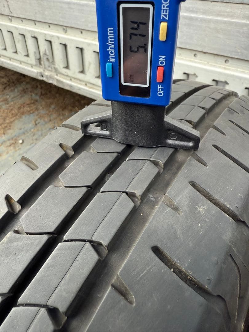 ブリヂストンサマータイヤ155／65R14 75H深溝