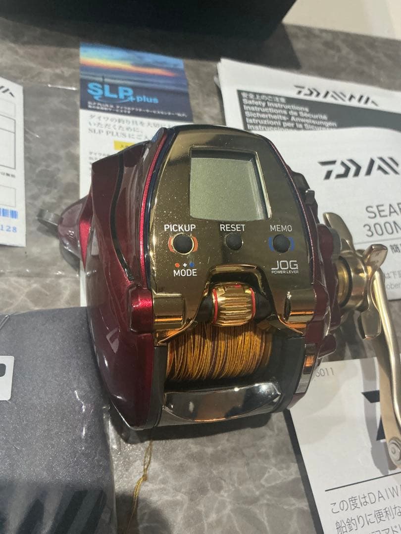Daiwa SEABORG 300MJ 電動リール