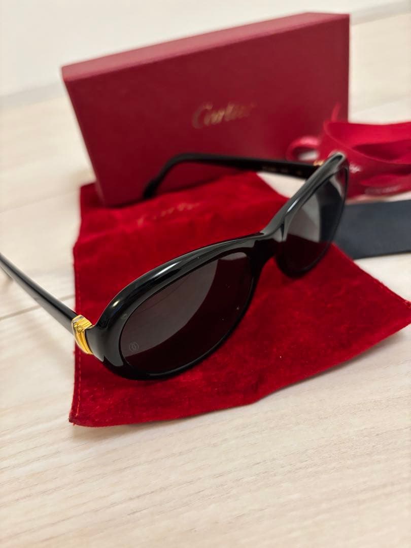 さ*き様 Cartier ブラック オーバル型 ブラック×ゴールド 箱付き