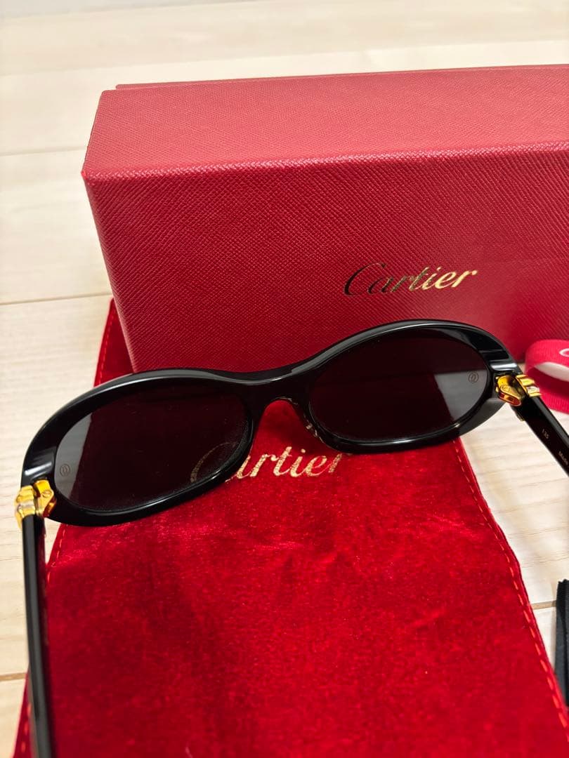 さ*き様 Cartier ブラック オーバル型 ブラック×ゴールド 箱付き