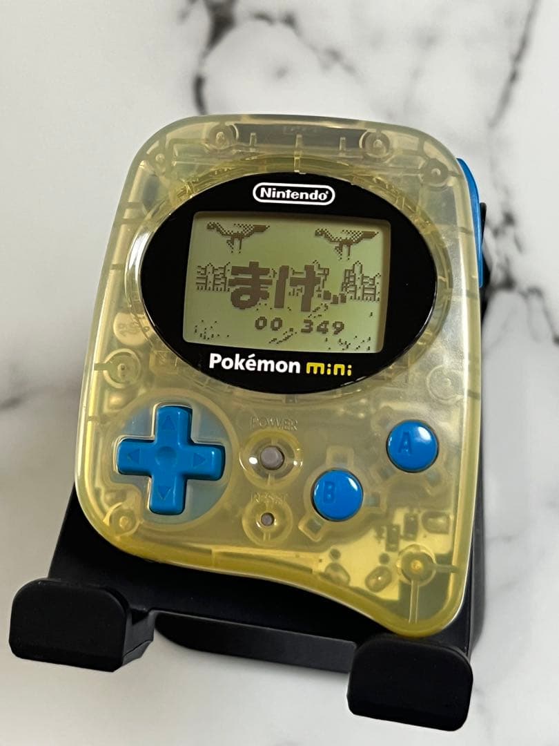 Nintendo ポケモンミニ 本体。