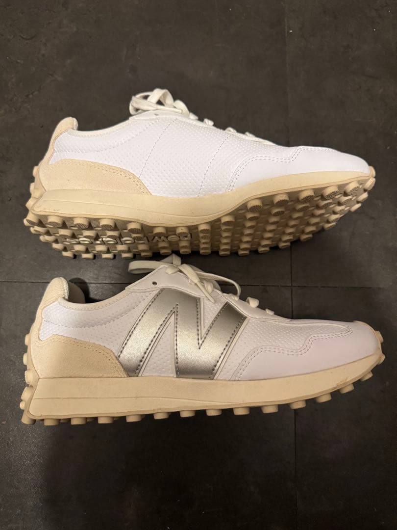 美品★New Balance 327モデル／24.5cmゴルフシューズ