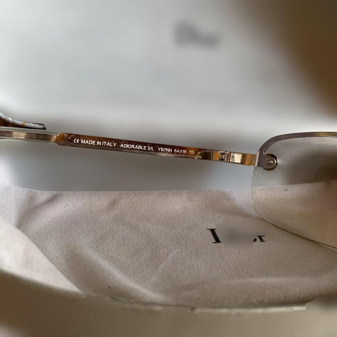 Dior シルバー サングラス ケース、クロス付き