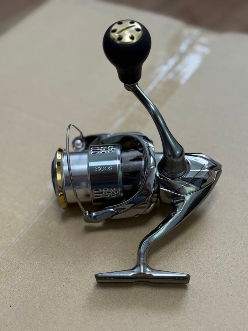 STELLA 2500S スピニングリール