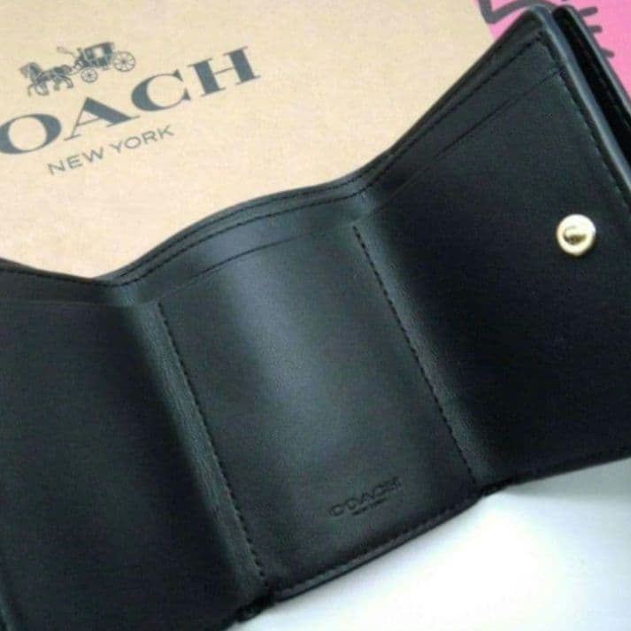 新品　COACH　折り財布　３つ折り財布　ブラック　レディース