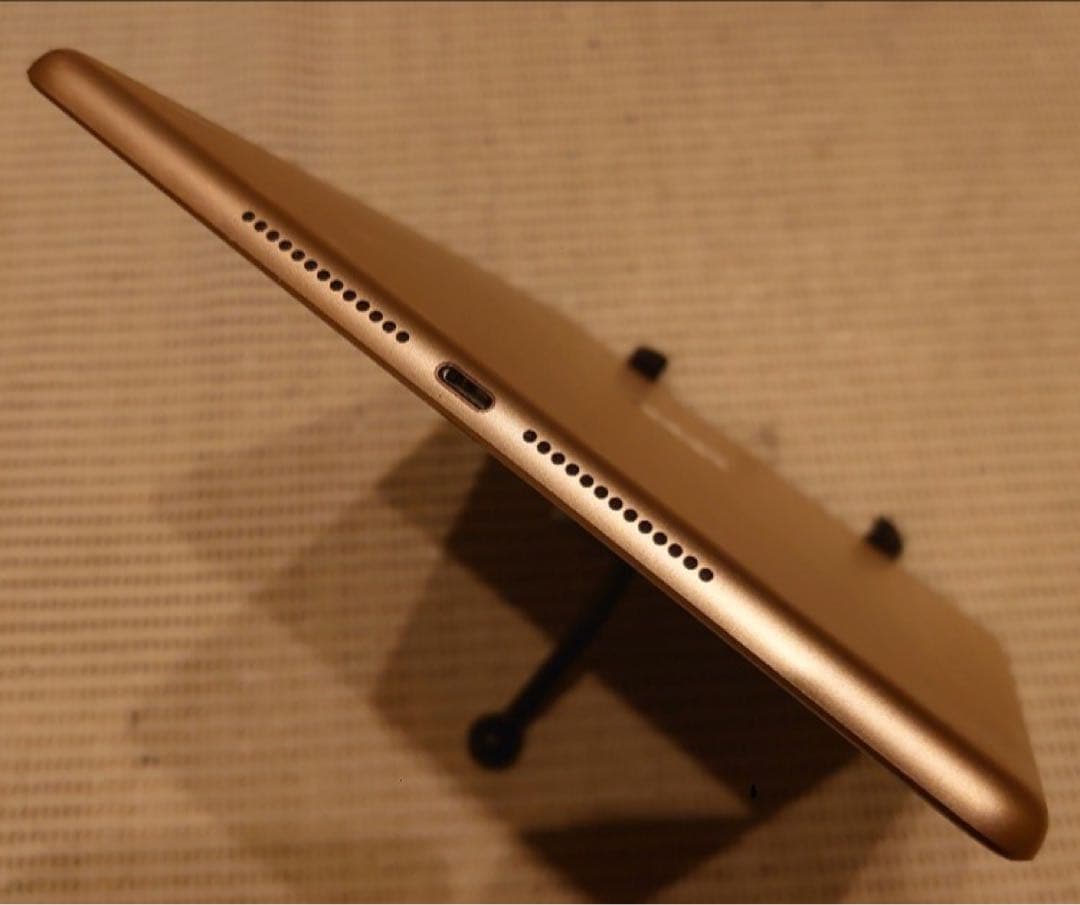 DMPX5完動品iPad第6世代(A1893)本体128GBゴールド送料込