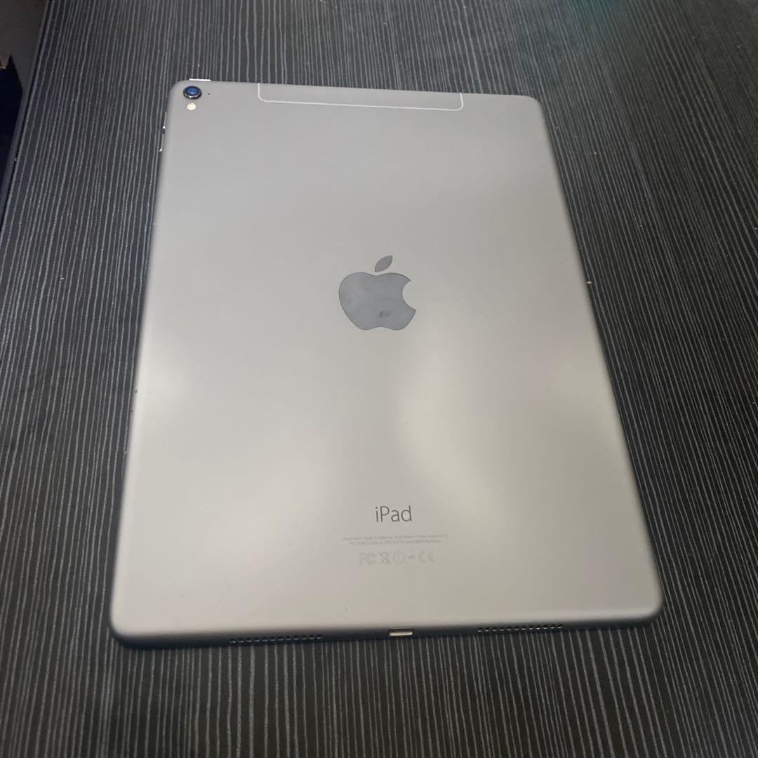 Apple iPad Pro 9.7インチ シルバー 本体 128GB