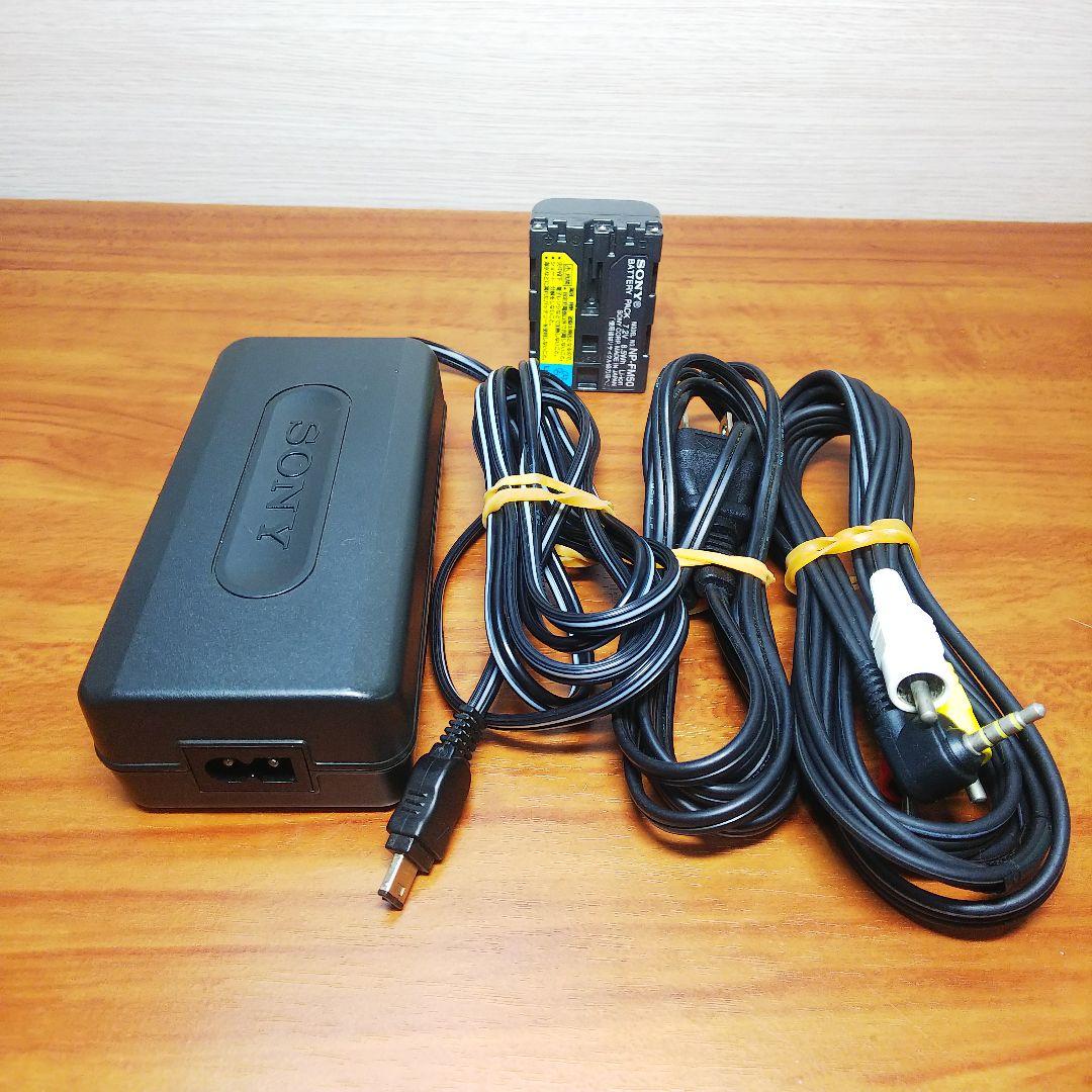 ビデオカメラ SONY Mini DV Handycam DCR-TRV10