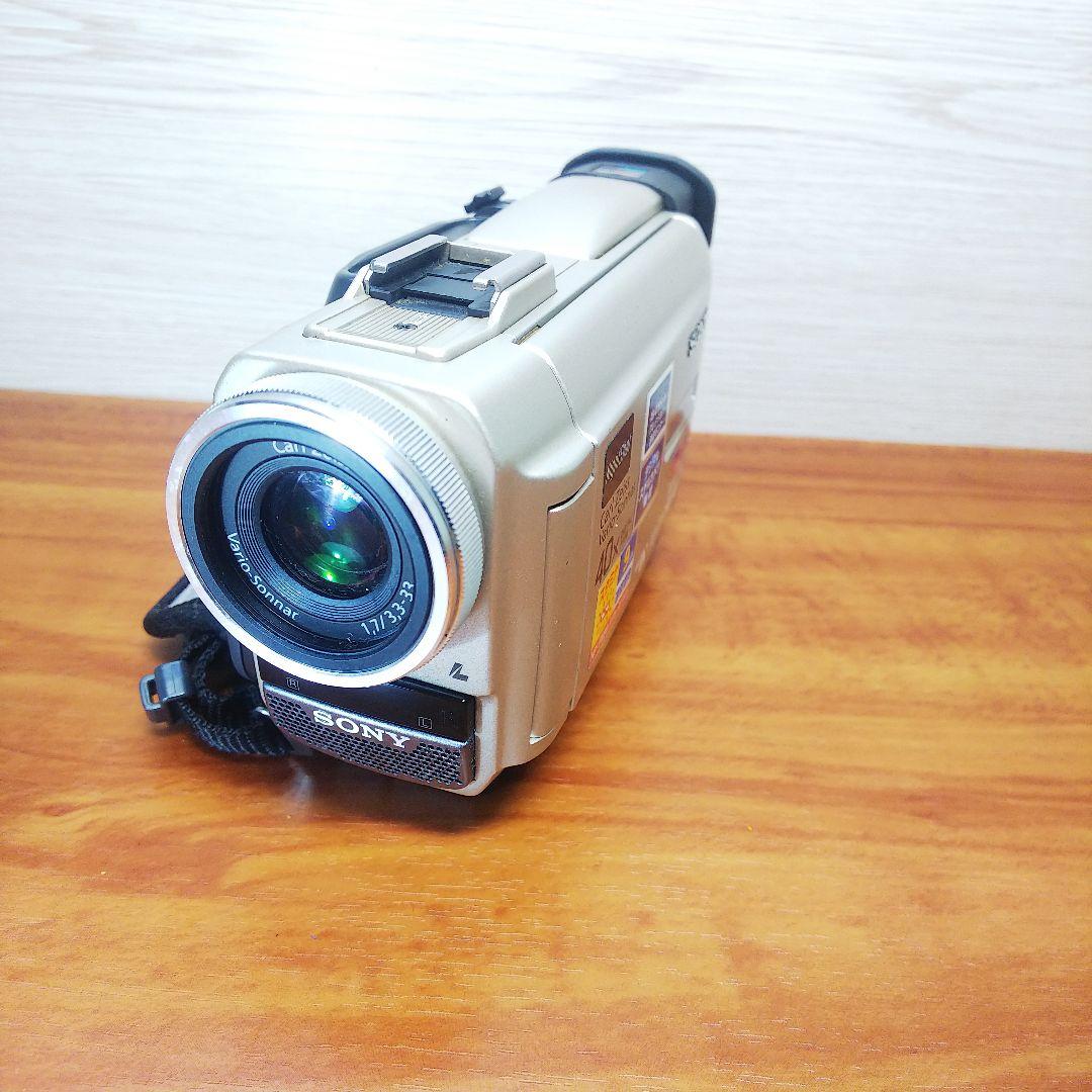 ビデオカメラ SONY Mini DV Handycam DCR-TRV10