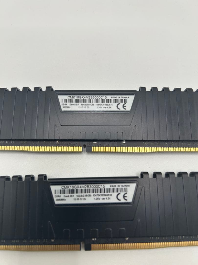 n*n様 【保証あり】Corsair Vengeance LPX DDR4-16
