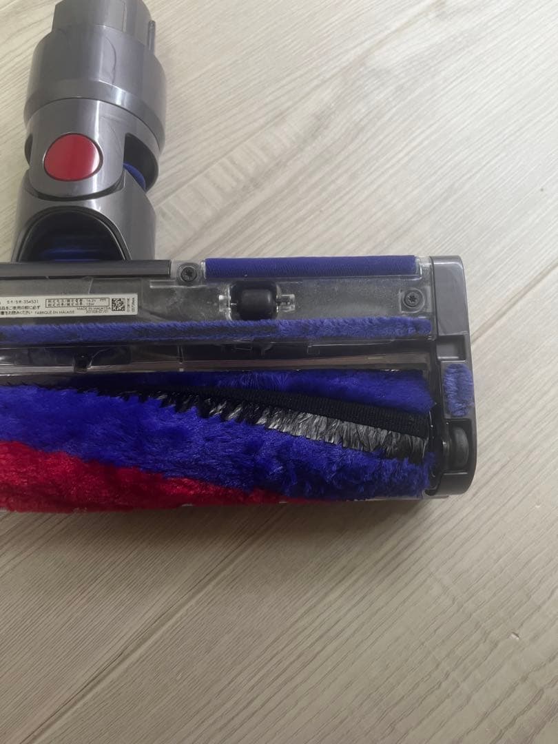 dyson ダイソン V8 slim fluffy SV10K