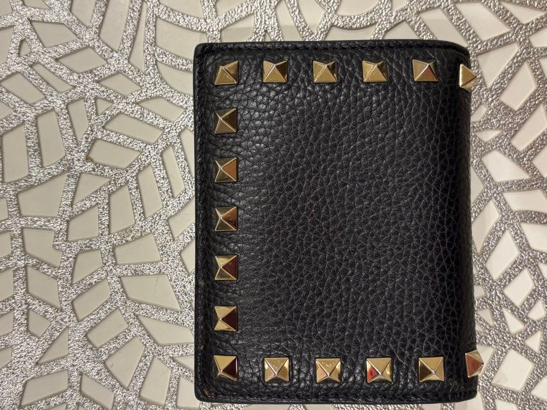美品VALENTINO ブラック レザー 二つ折り財布　バレンチノ