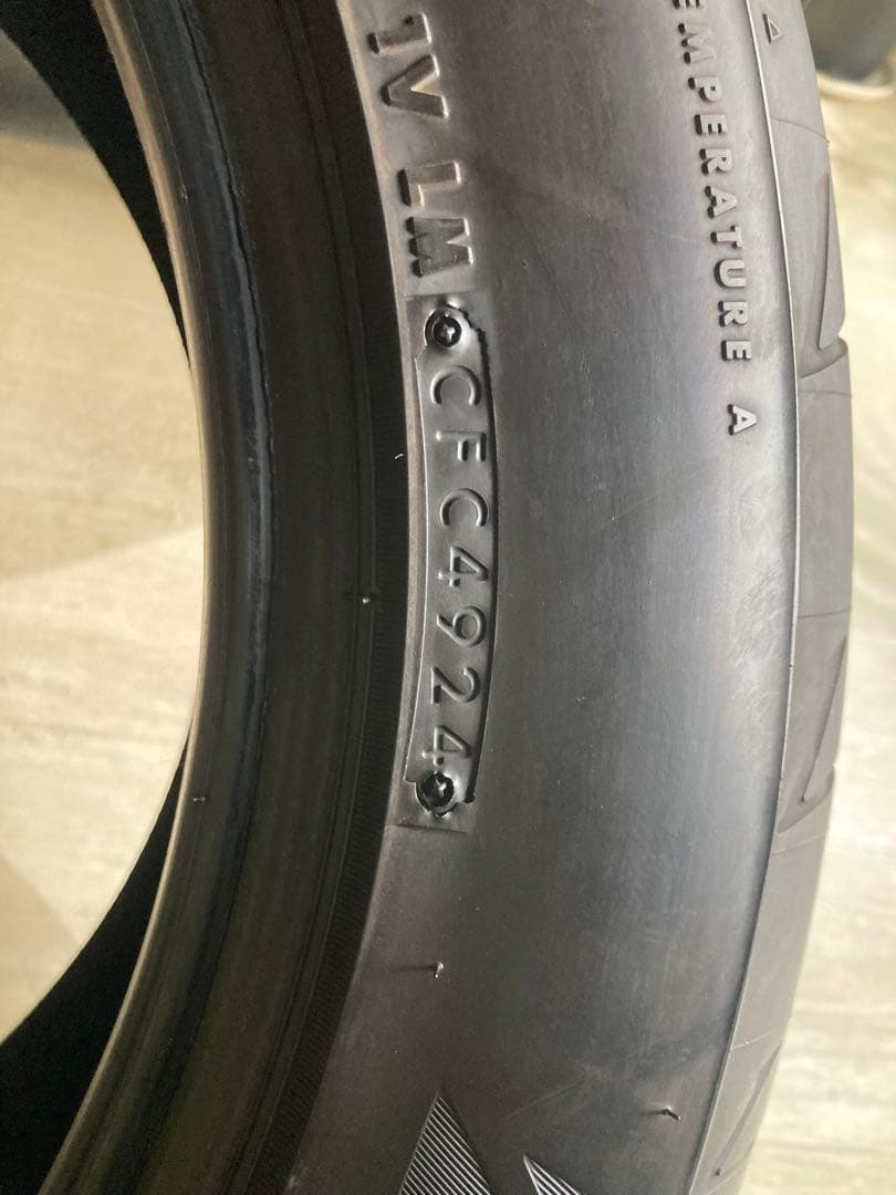 バリ山 ブリヂストン RE004 215/55/R17４本セット 送料込み