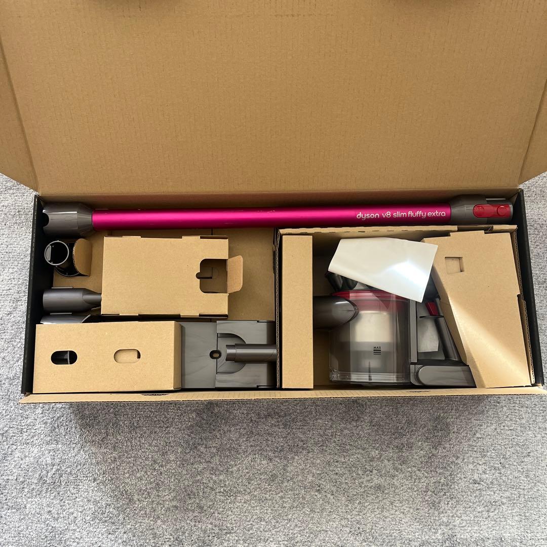 m*a様 Dyson V8 Slim Fluffy Extraダイソン　掃除機S