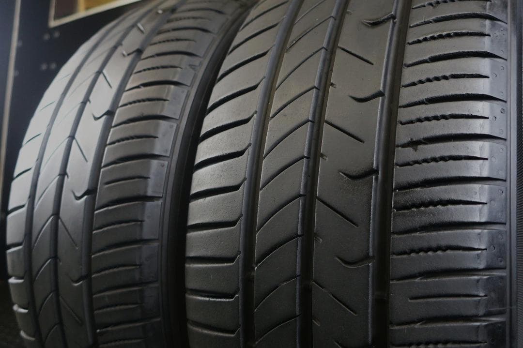 極上9分山 2022年製 215/55R17 トーヨー トランパス mp7 2本