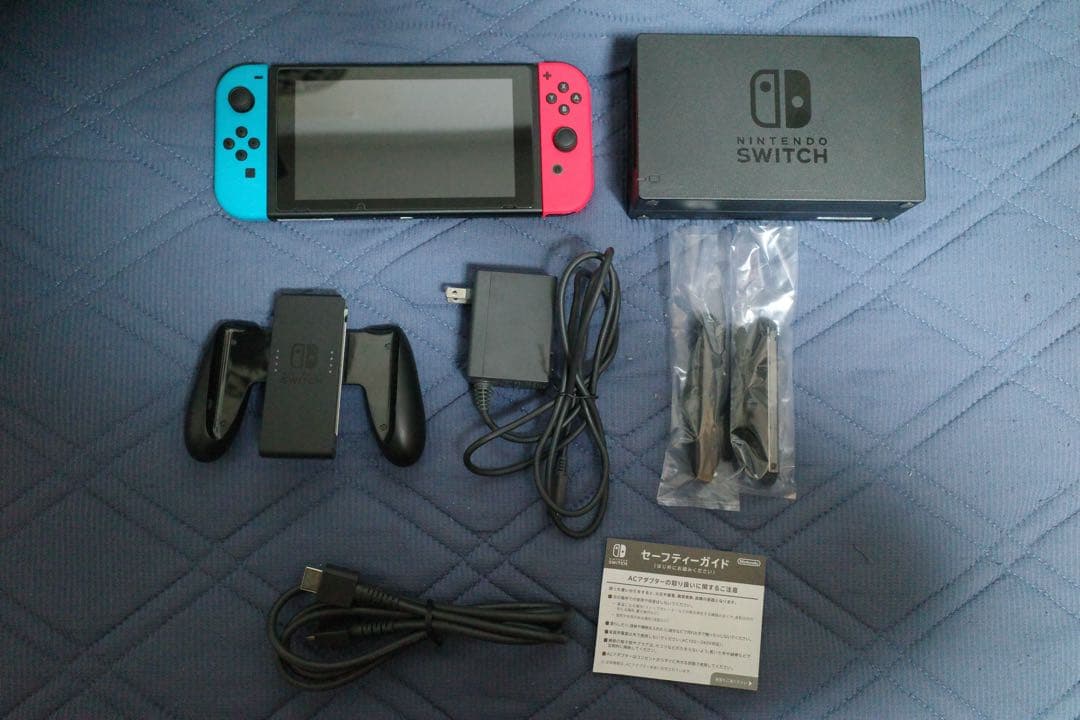 【美品・初期化済】Nintendo Switch 本体＋付属品