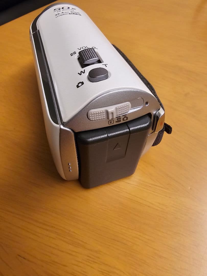 Panasonic V300M 32GB デジタルフルハイビジョンカメラ
