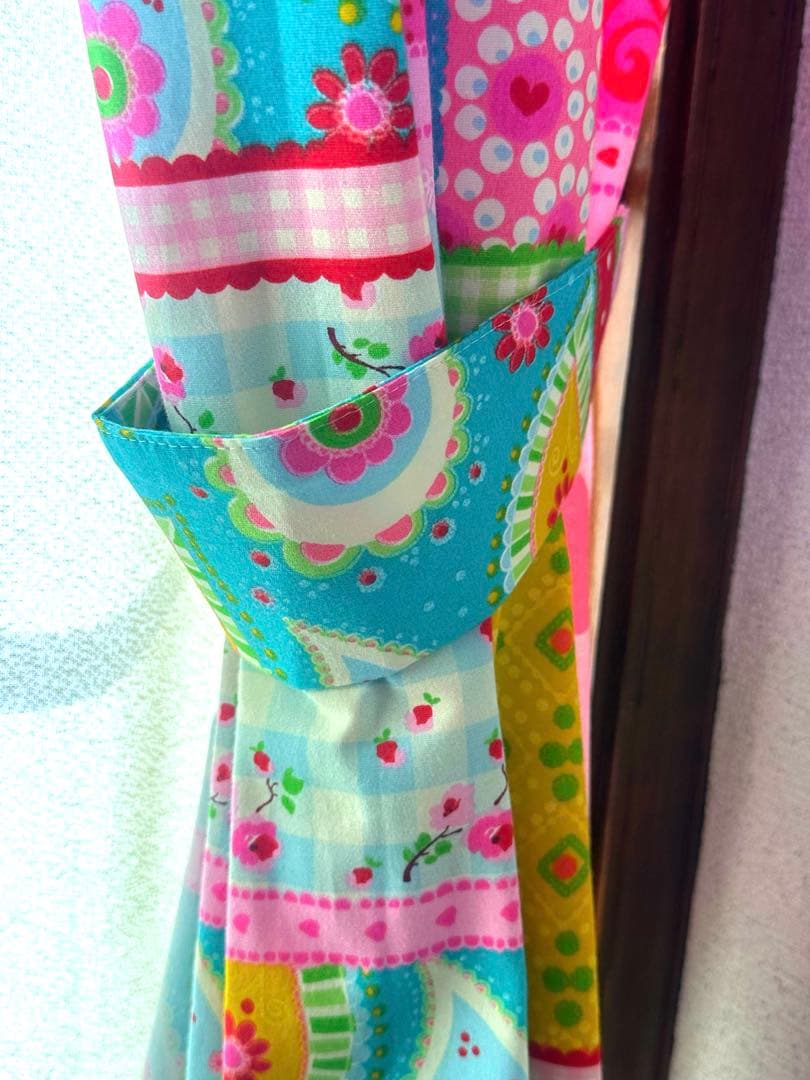 びっくりカーテン